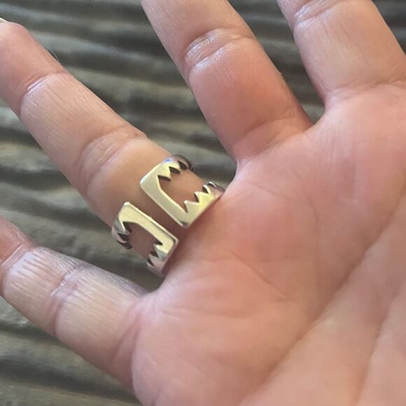 The Love is a Double Edged Sword ring in 925 silver - Picture 5 of 11